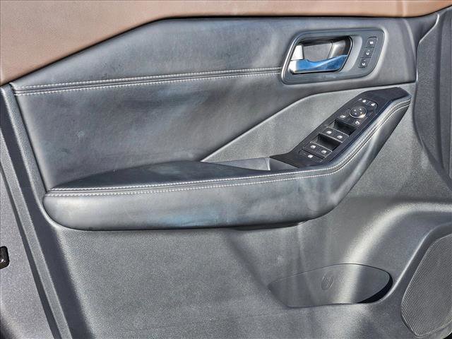 Used 2023 Nissan Rogue SL image 11