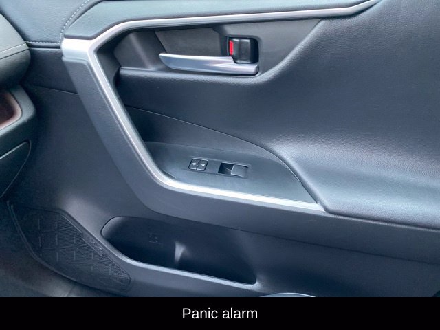 Used 2020 Toyota RAV4 Limited AWD/4WD image 19