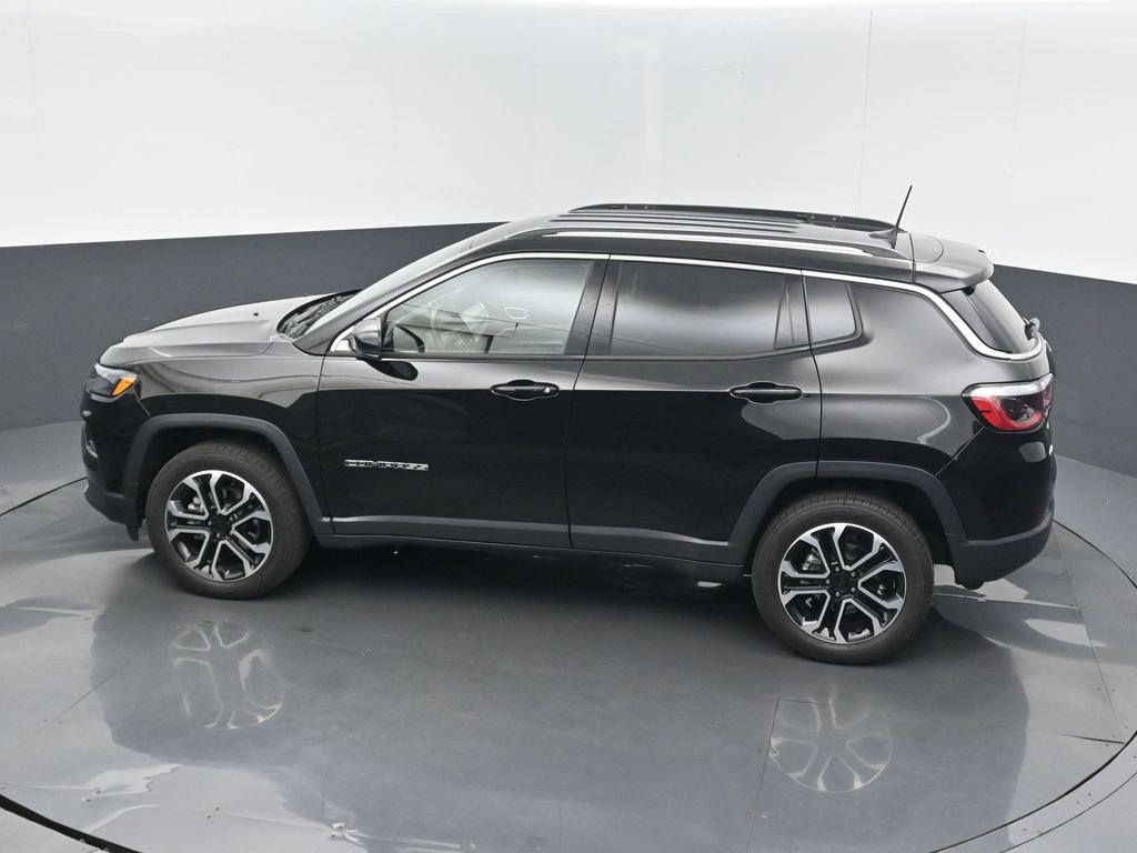 Certified 2022 Jeep Compass Limited image 41