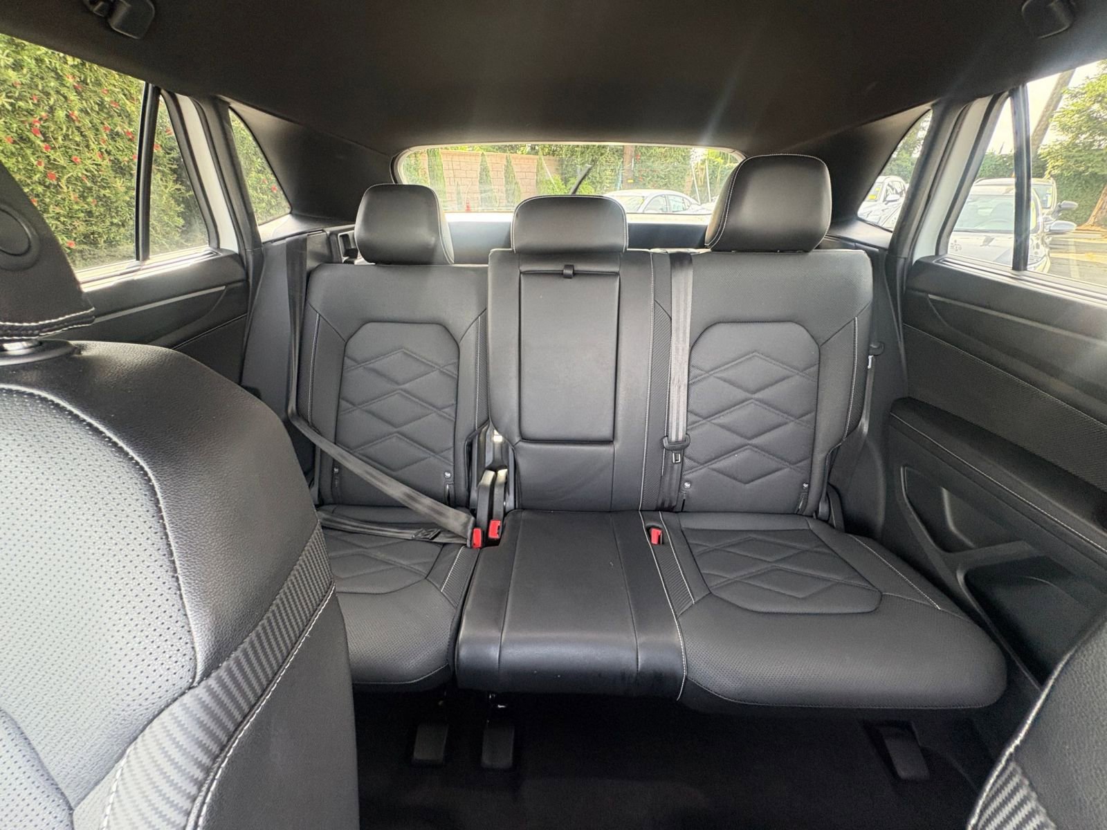 Used 2025 Volkswagen Atlas Cross Sport SE image 41