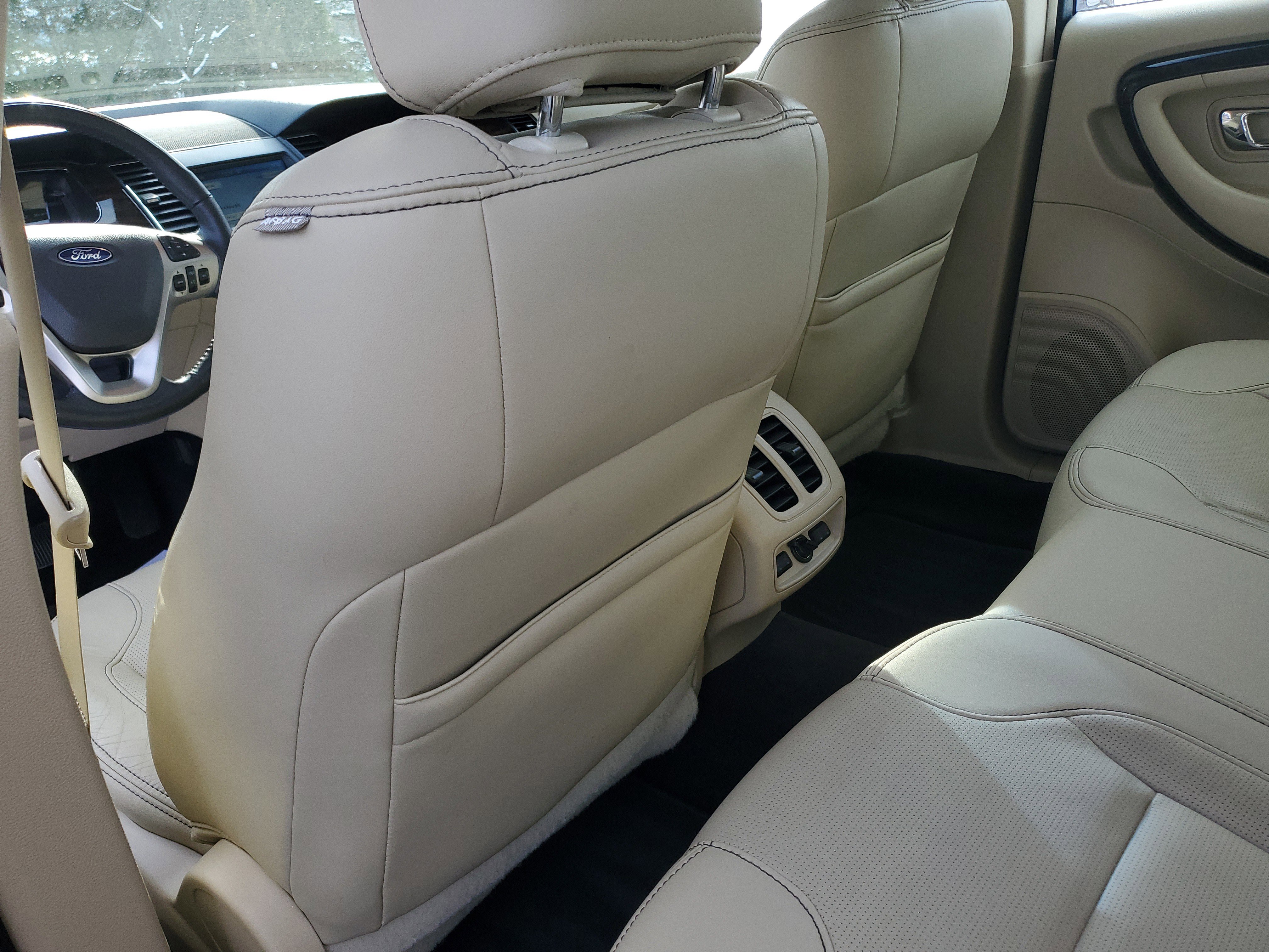 Used 2018 Ford Taurus Limited image 10