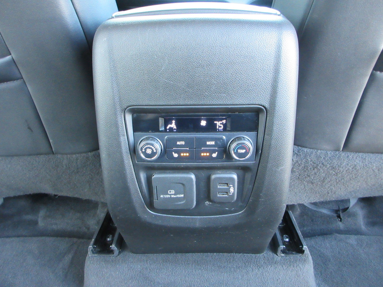 Used 2020 Buick Enclave Avenir w/ Avenir Technology Package image 24