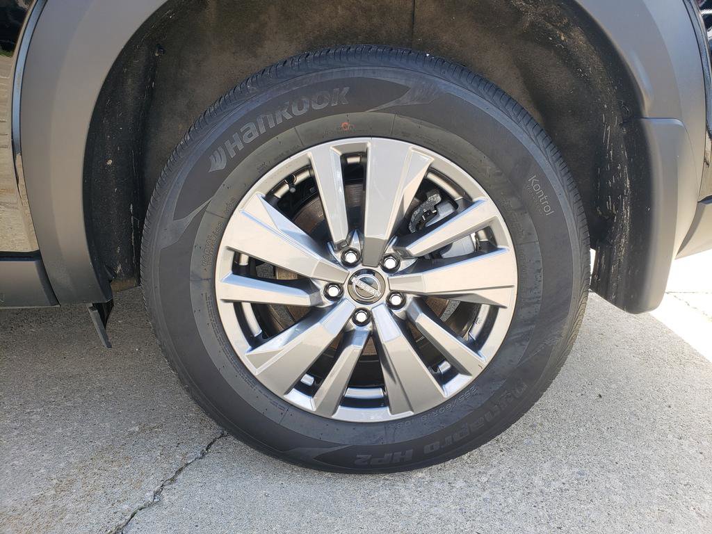 Used 2025 Nissan Pathfinder S image 24