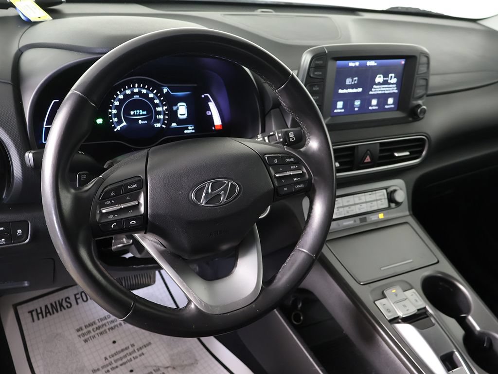 Used 2021 Hyundai Kona Limited w/ Cargo Package FWD image 25