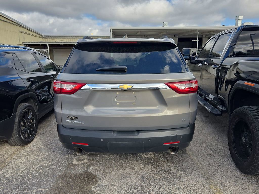 Used 2019 Chevrolet Traverse LT image 3