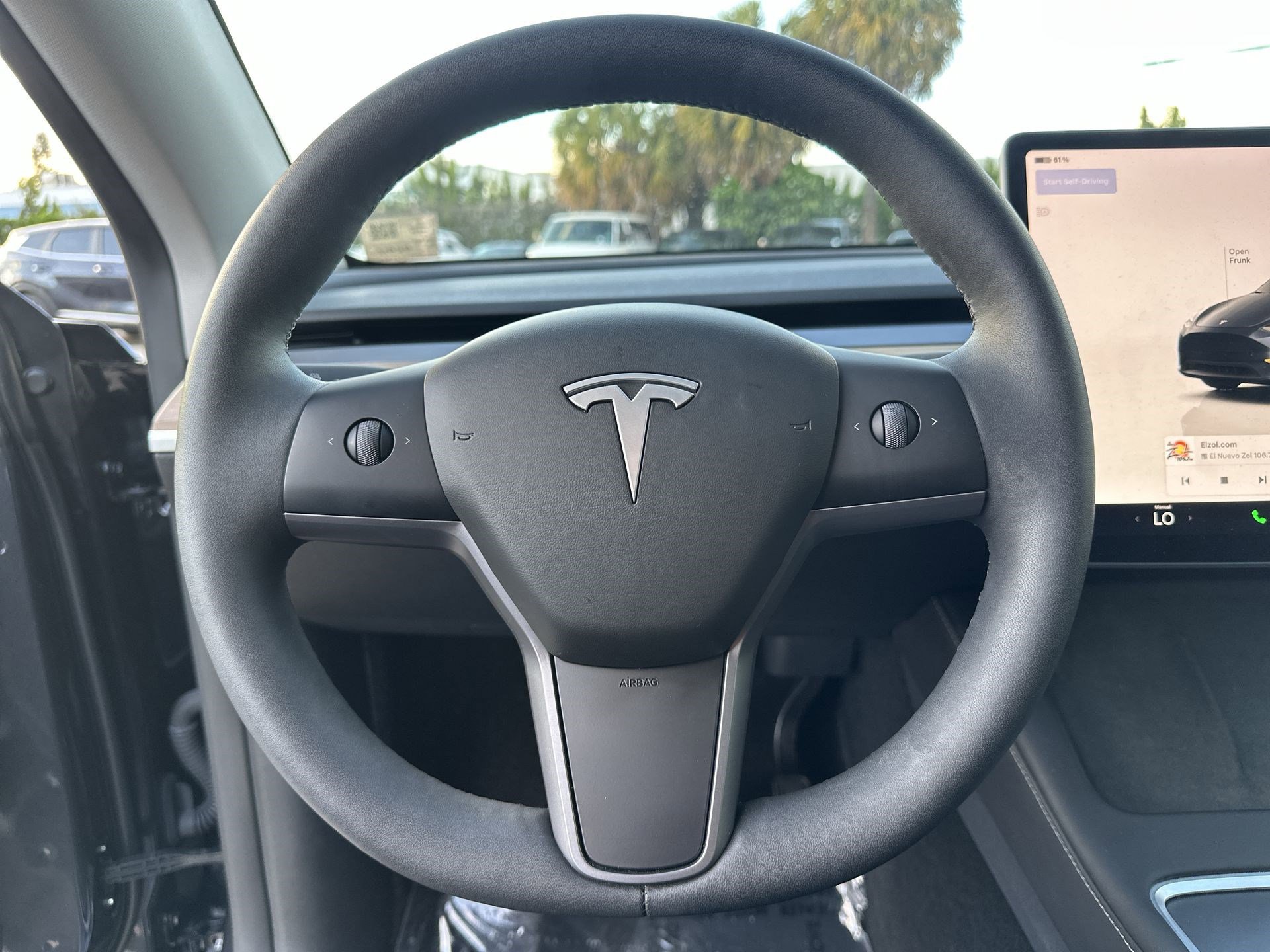 Used 2025 Tesla Model Y Long Range image 11