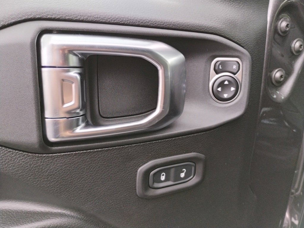 New 2025 Jeep Gladiator Mojave image 19