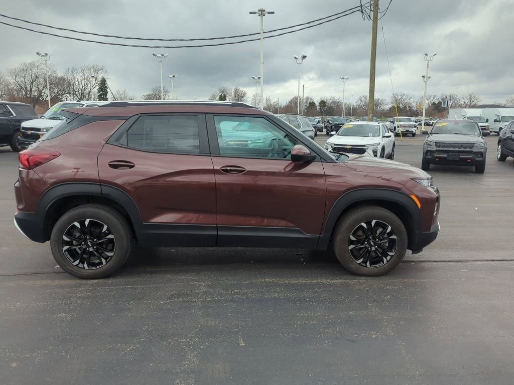 Certified 2023 Chevrolet TrailBlazer LT w/ Convenience Package image 9