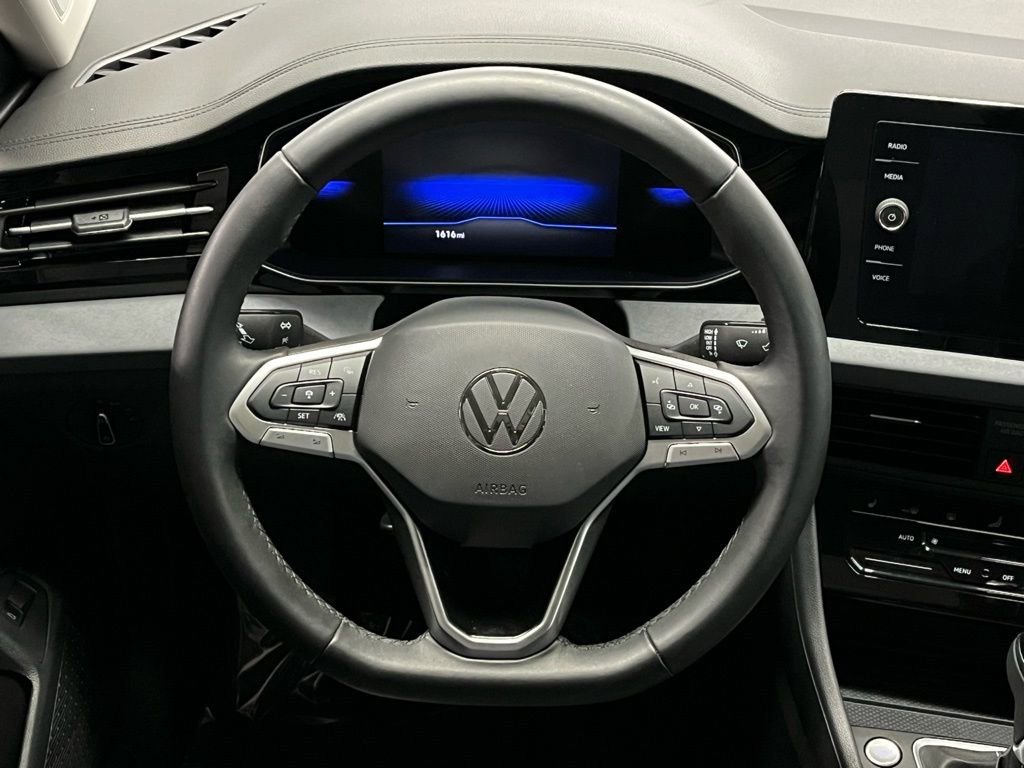 New 2026 Volkswagen Jetta SE FWD image 9