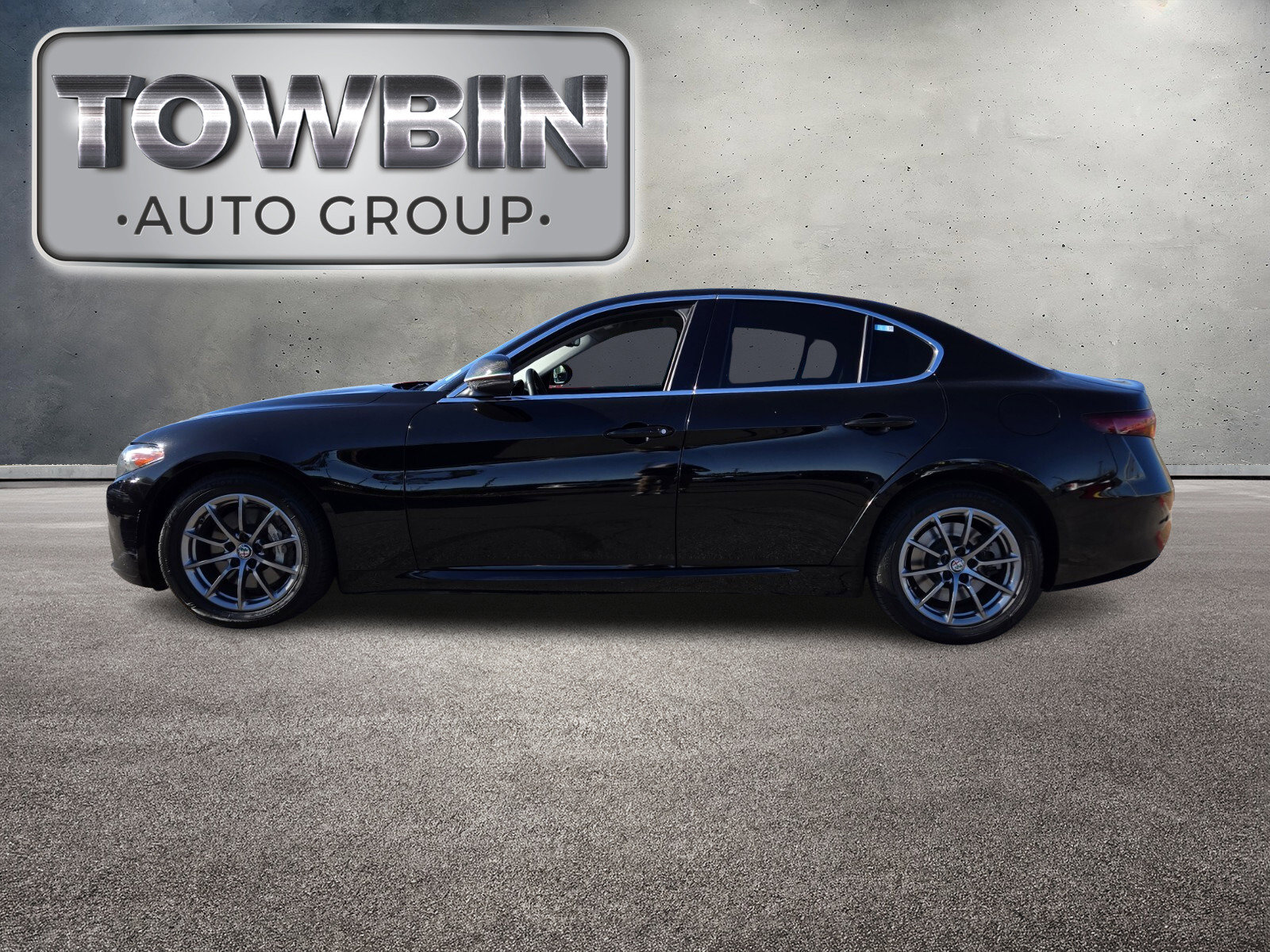 Used 2018 Alfa Romeo Giulia AWD image 7