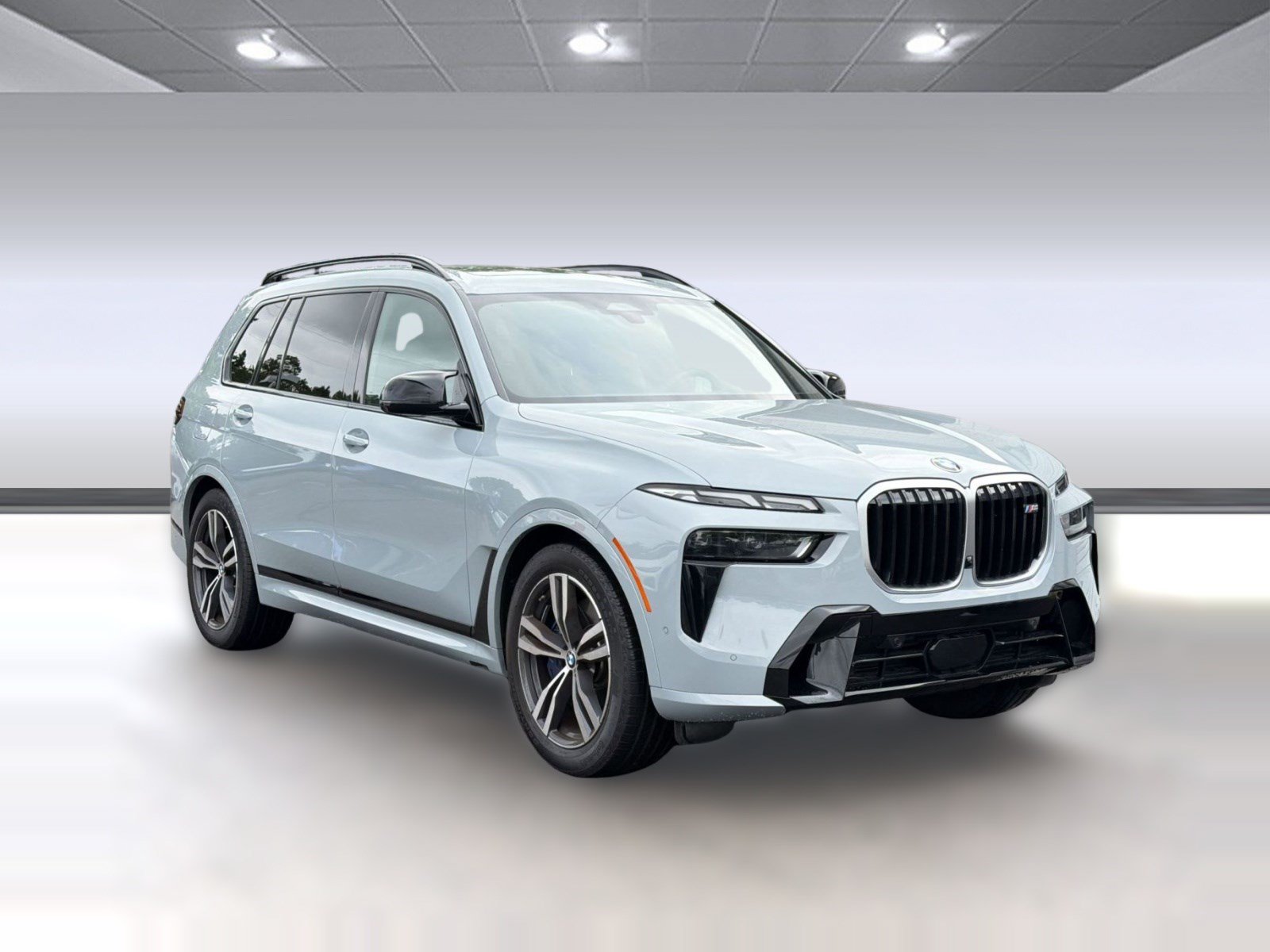 Used 2025 BMW X7 M60i w/ Climate Comfort Package AWD/4WD image 7