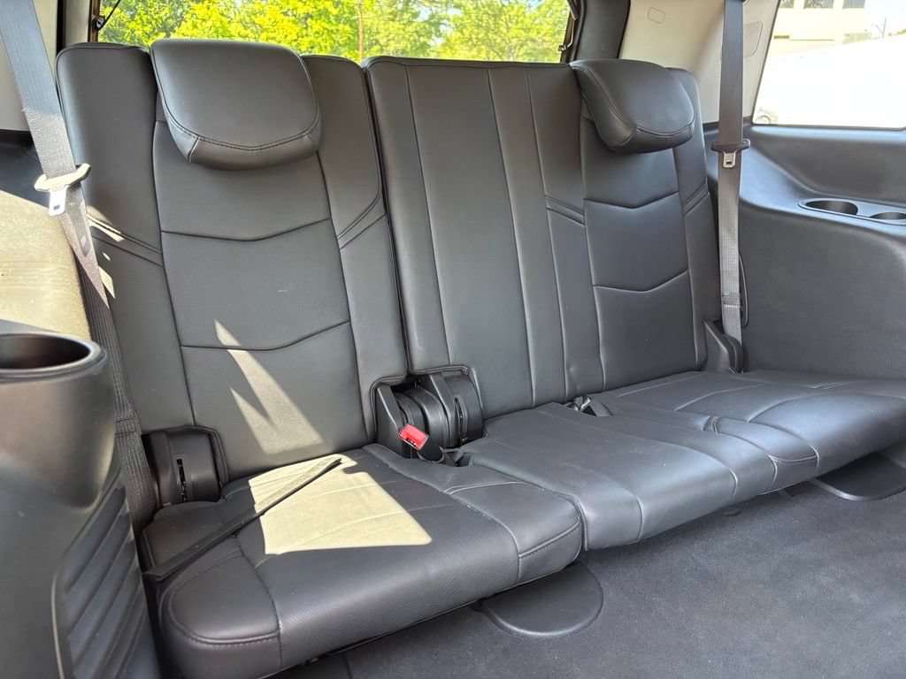Used 2020 Cadillac Escalade 2WD image 23