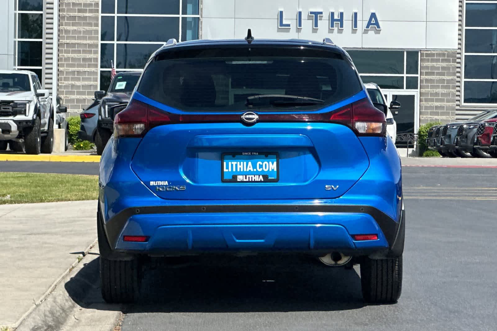 Used 2022 Nissan Kicks SV FWD image 7