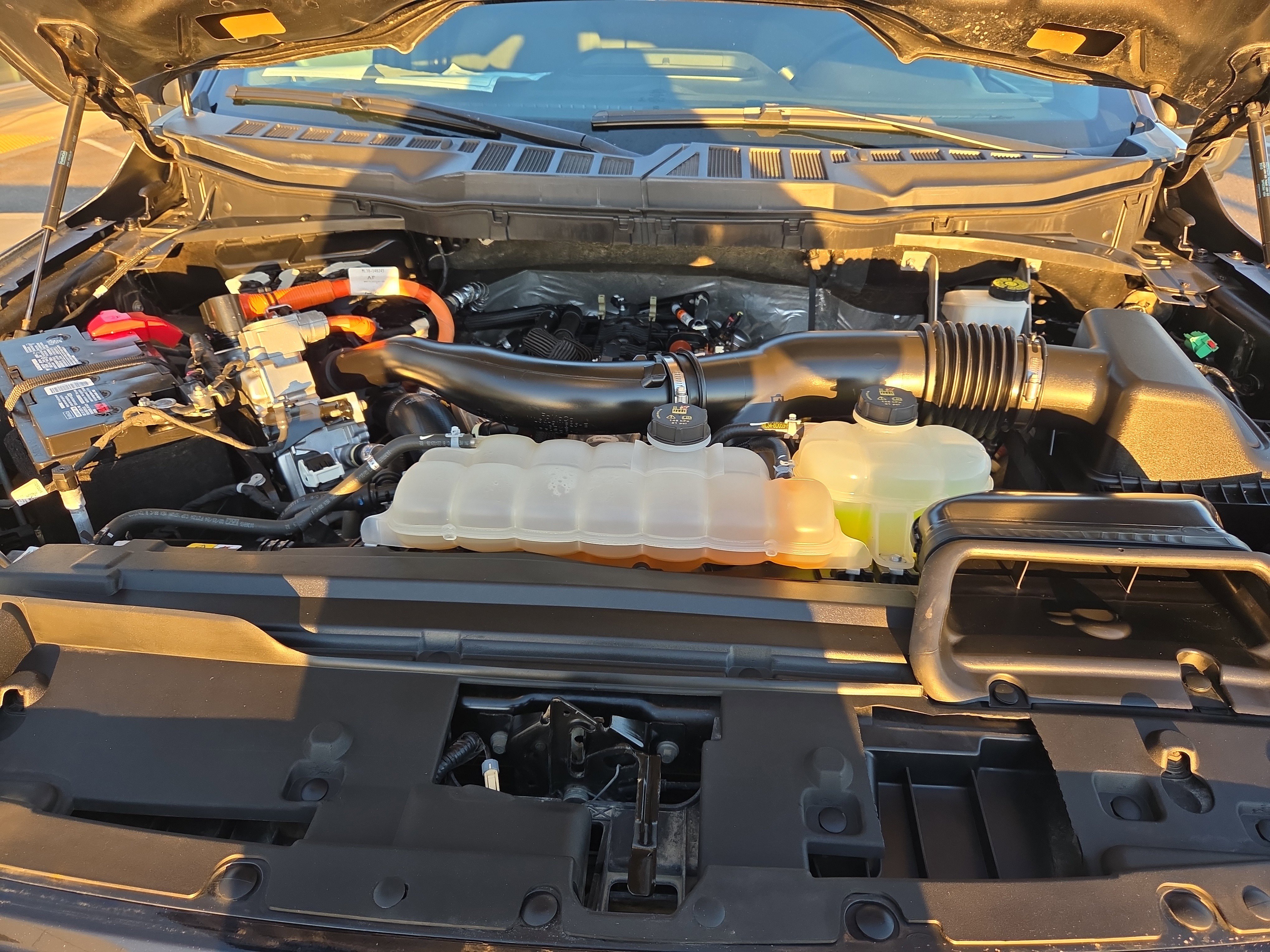 Used 2024 Ford F150 XLT w/ Mobile Office Package image 20