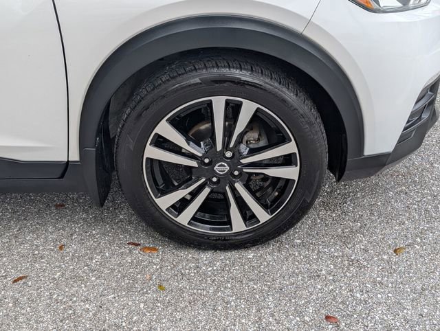Used 2020 Nissan Kicks SV image 9