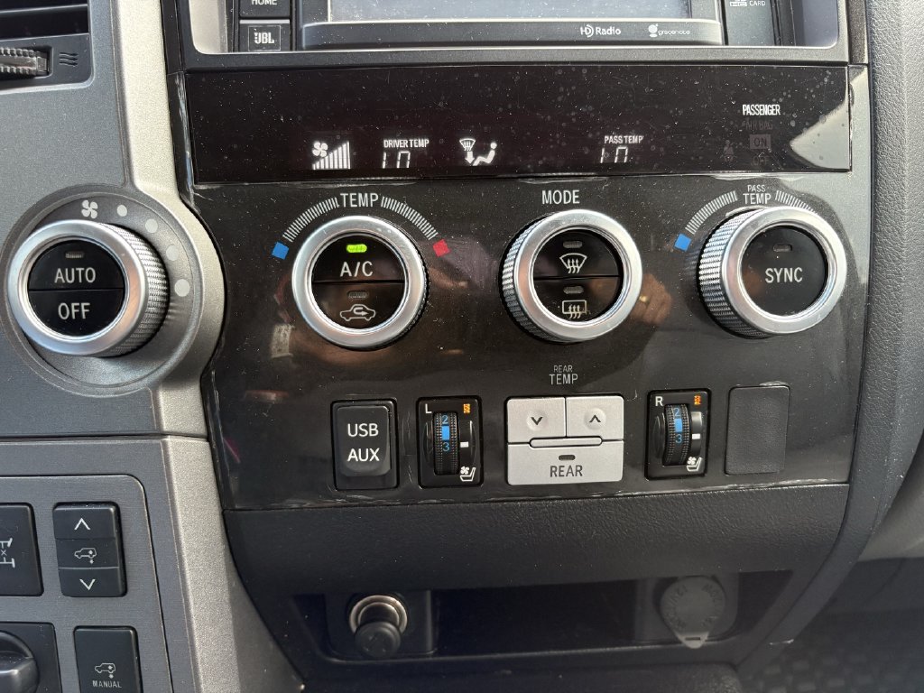 Used 2014 Toyota Sequoia Platinum AWD/4WD image 20
