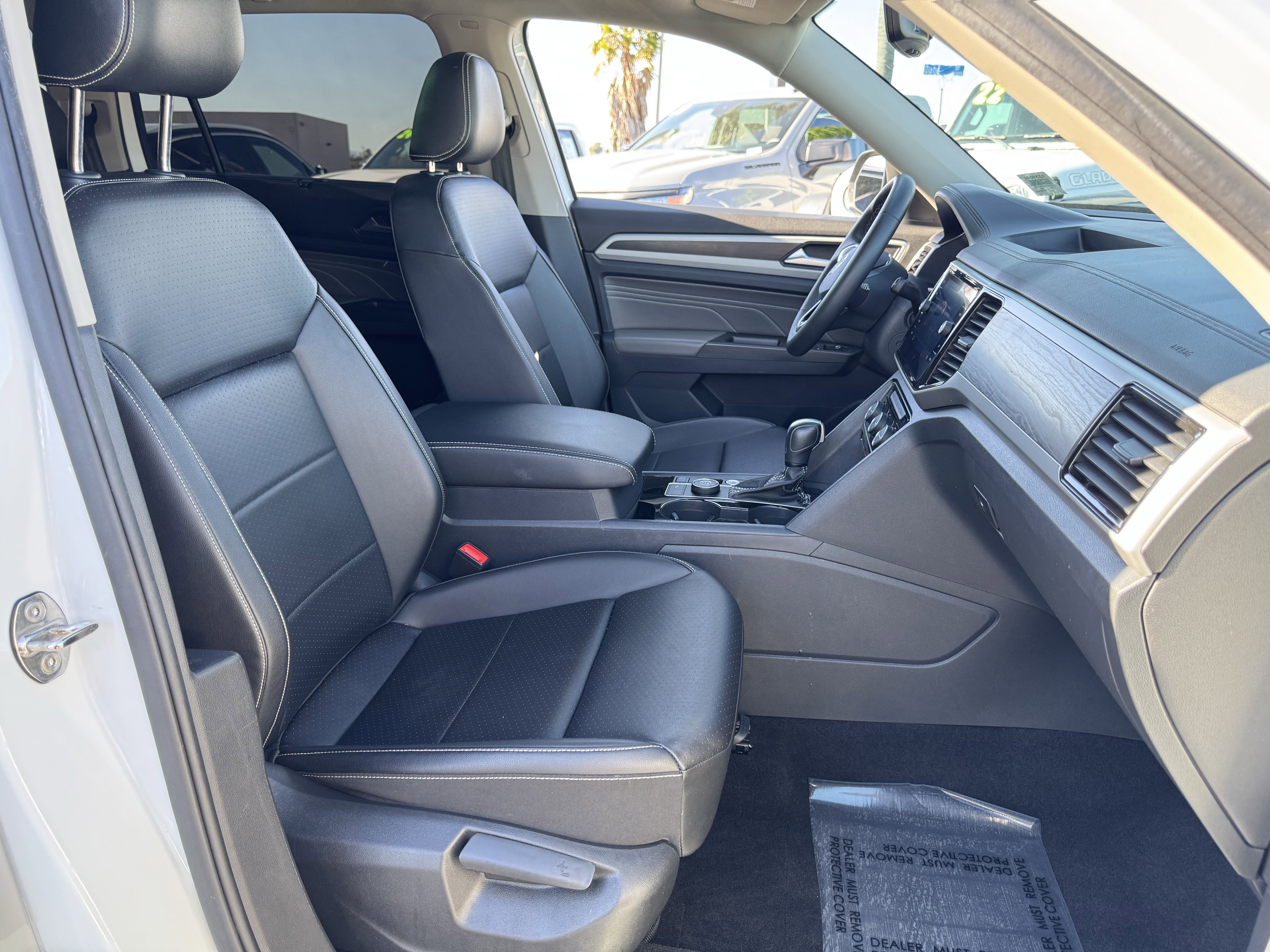 Used 2022 Volkswagen Atlas SE image 39