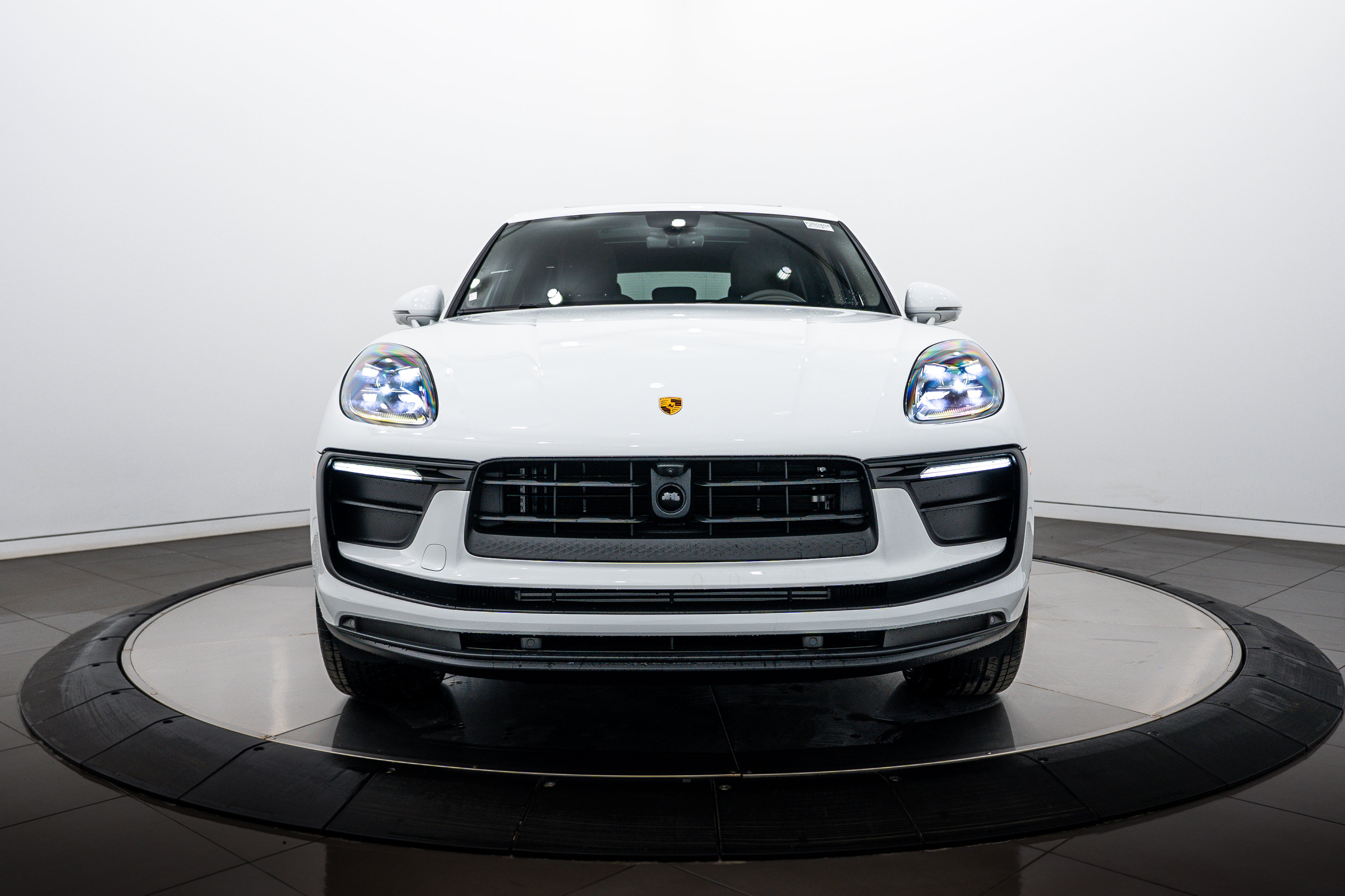 New 2026 Porsche Macan AWD/4WD image 10