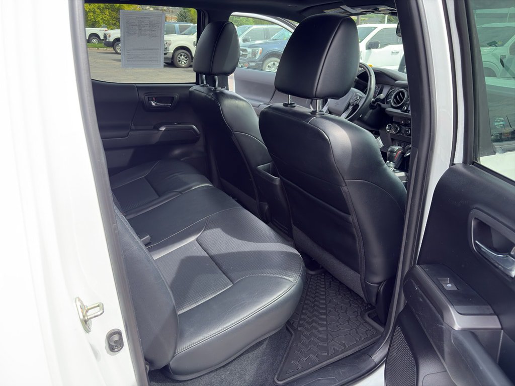 Used 2020 Toyota Tacoma TRD Pro AWD/4WD image 24
