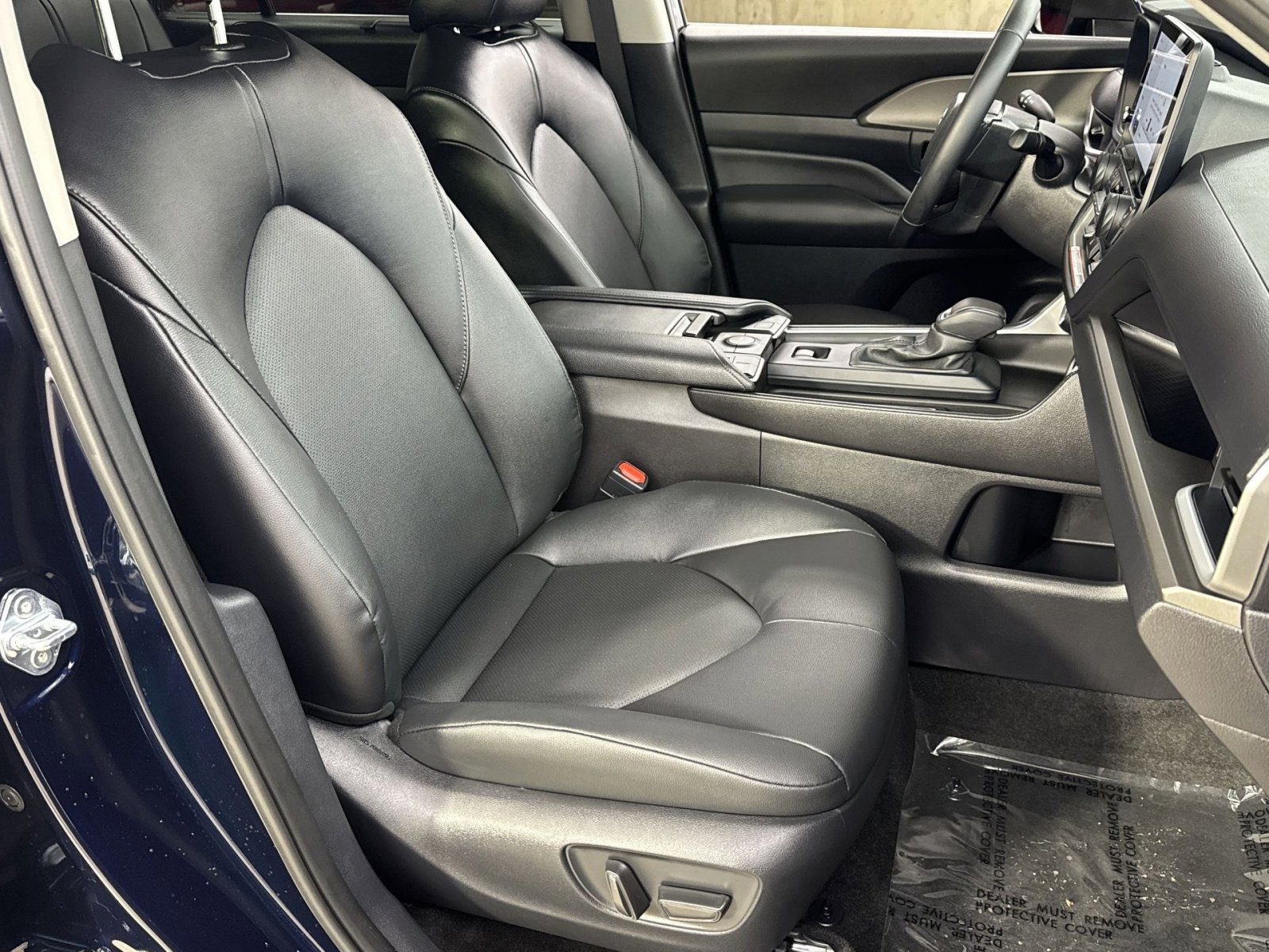 Used 2026 Toyota Grand Highlander XLE image 32