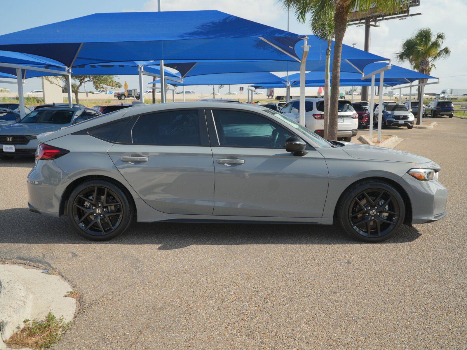 Used 2025 Honda Civic Sport image 9