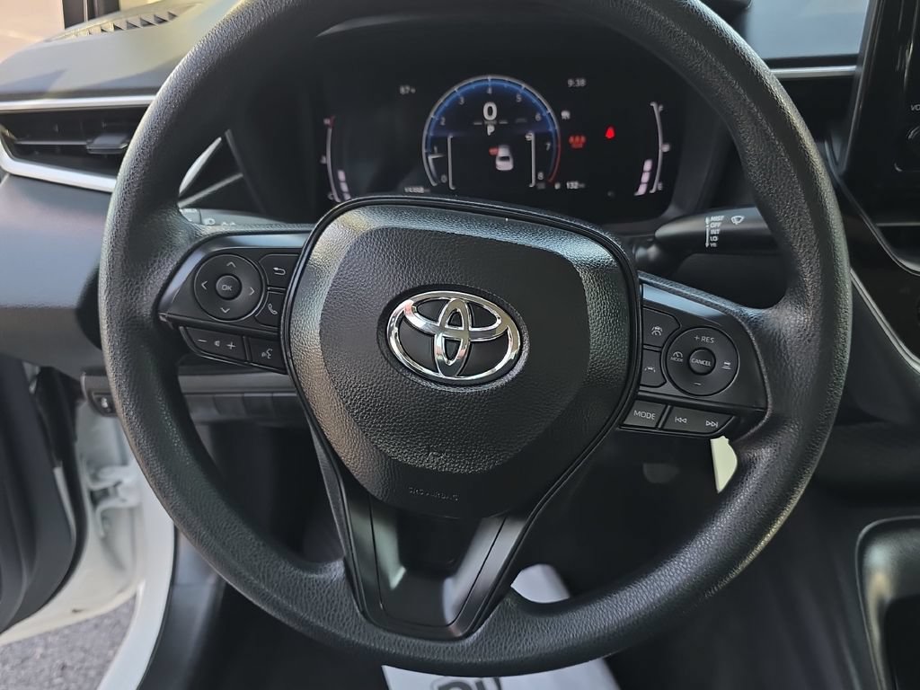 Used 2026 Toyota Corolla LE FWD image 26