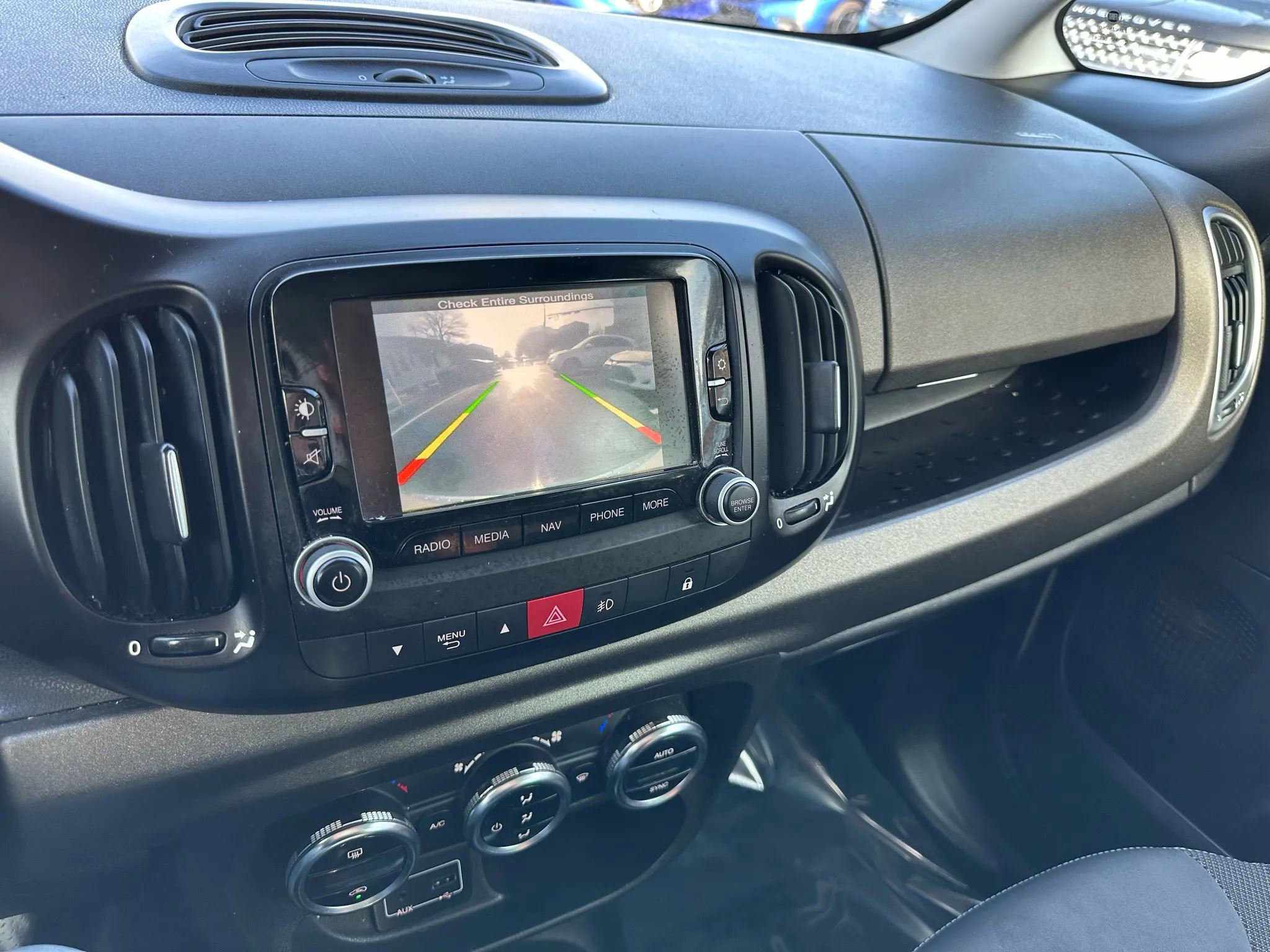 Used 2016 FIAT 500L Trekking image 20