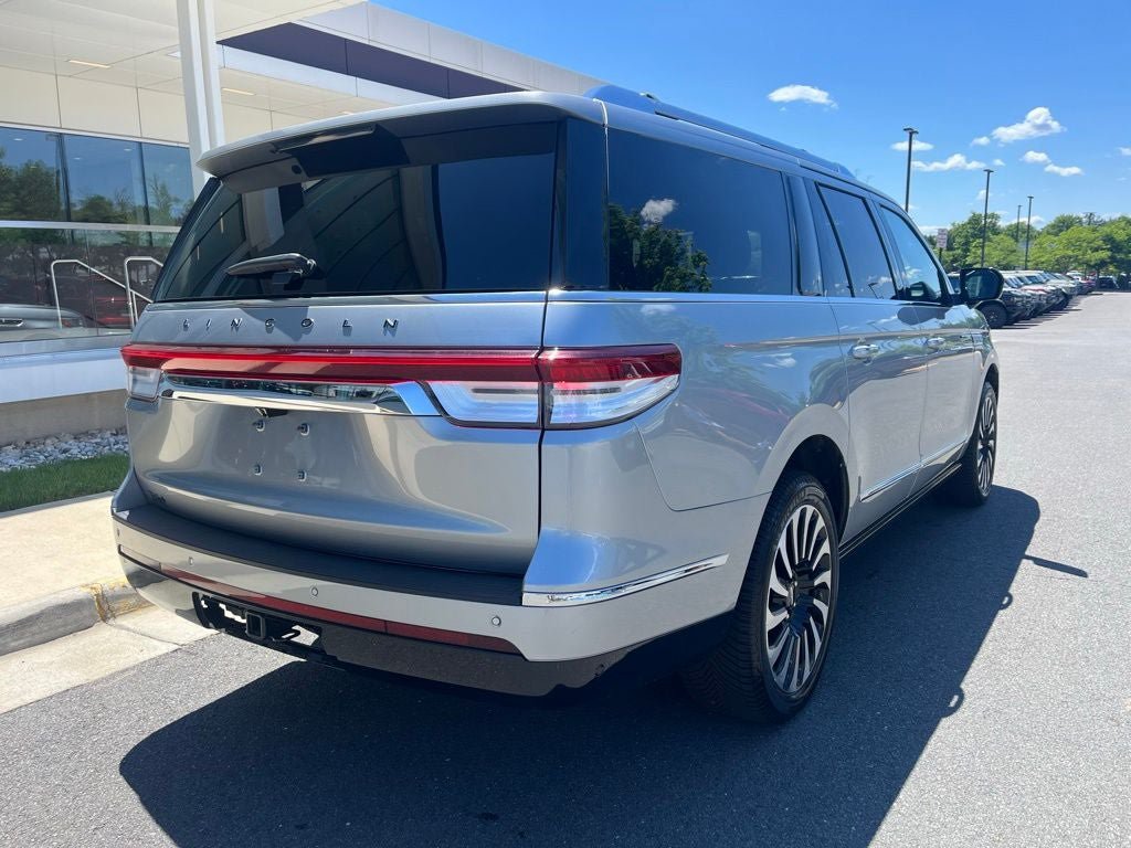 Certified 2023 Lincoln Navigator L Black Label AWD/4WD image 9