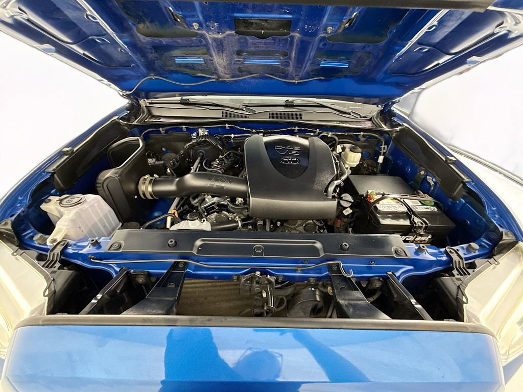 Used 2018 Toyota Tacoma TRD Sport image 30