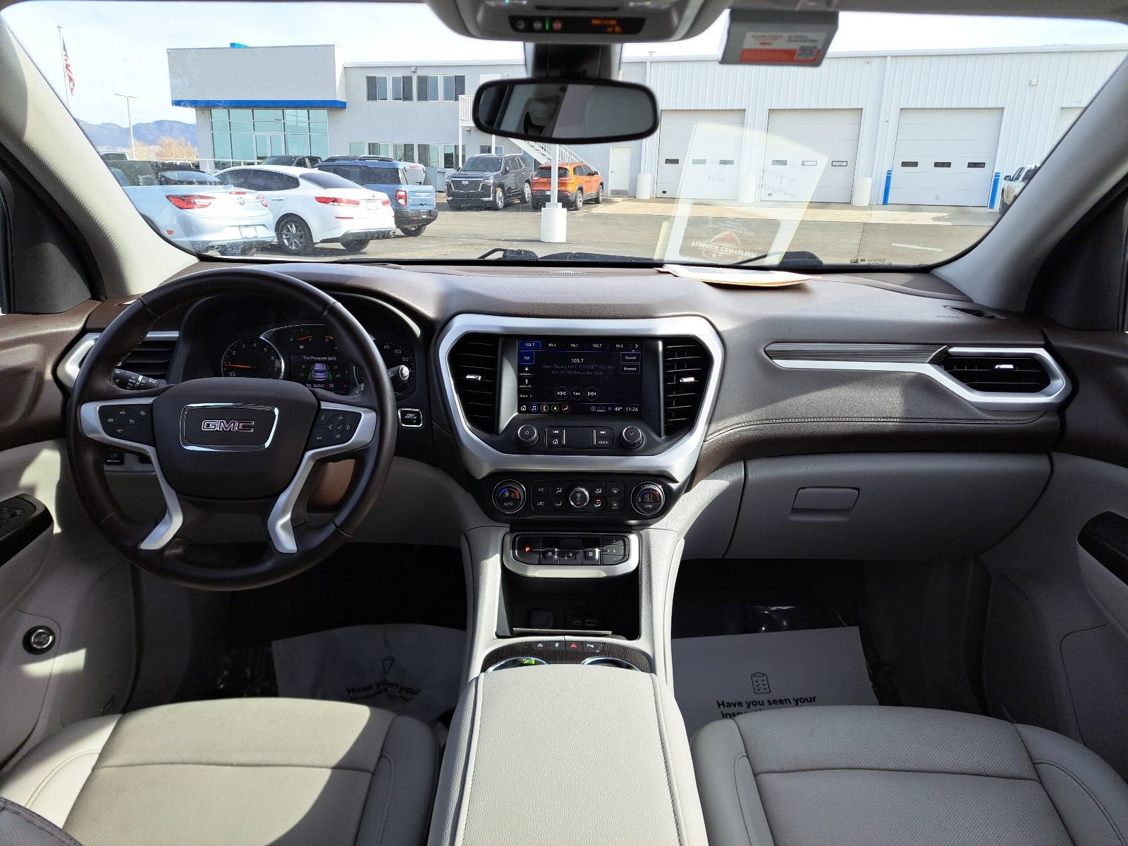 Used 2023 GMC Acadia SLT image 35