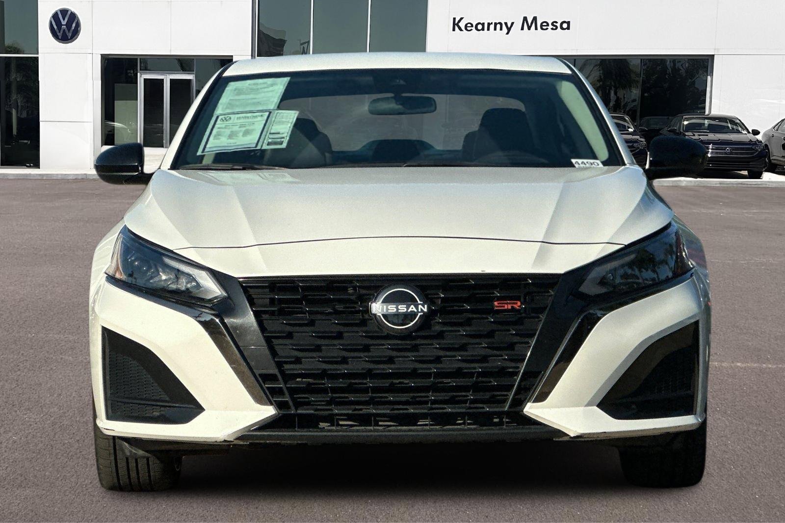 Used 2024 Nissan Altima 2.5 SR image 9