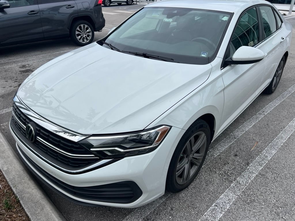 Used 2022 Volkswagen Jetta SE FWD image 1