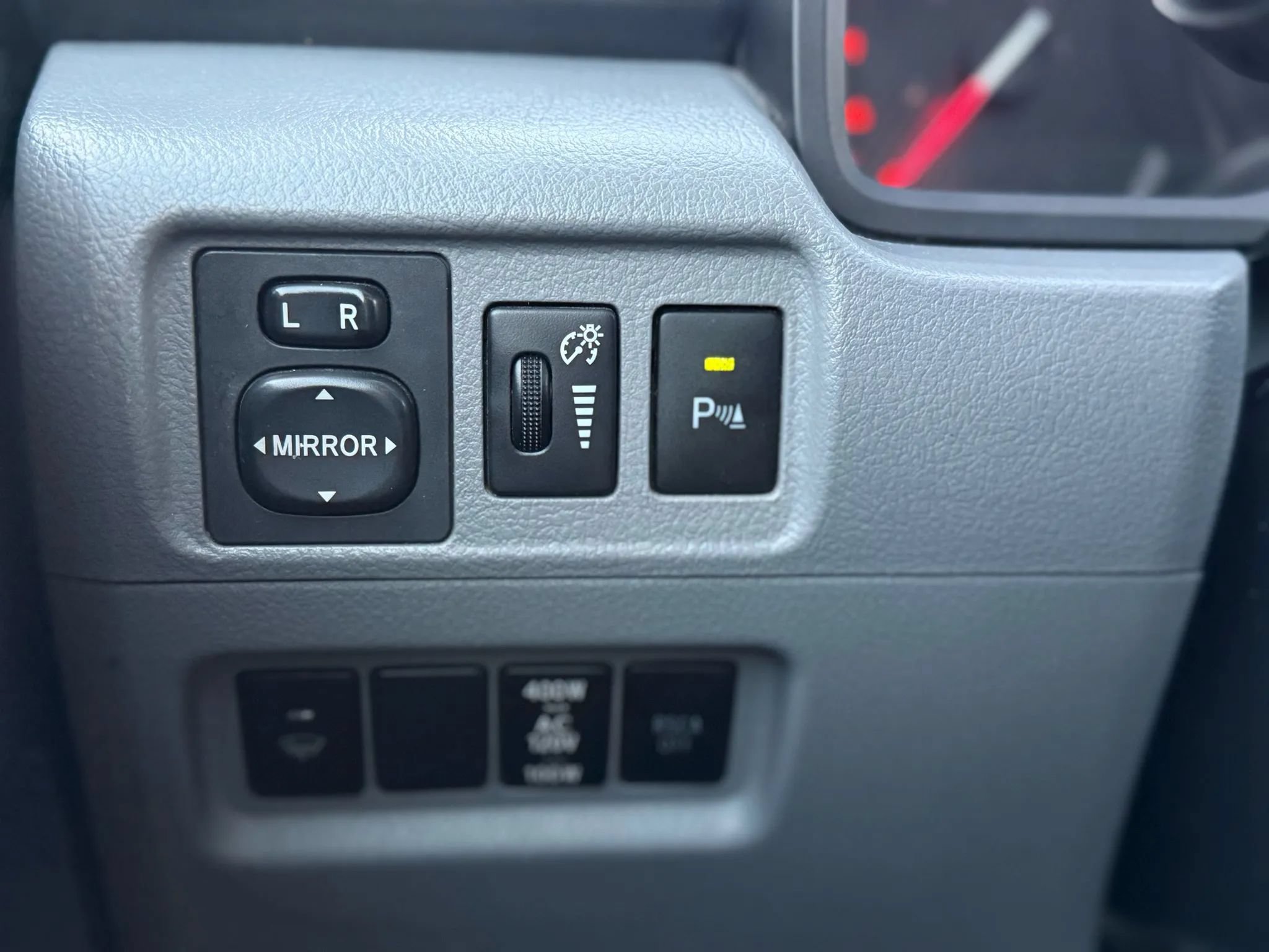 Used 2012 Toyota 4Runner SR5 w/ Premium Pkg AWD/4WD image 32