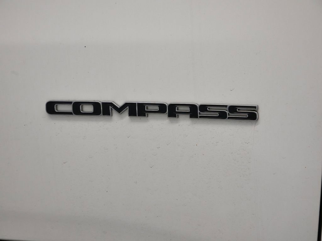 Used 2018 Jeep Compass Limited w/ Safe & Security Group image 17