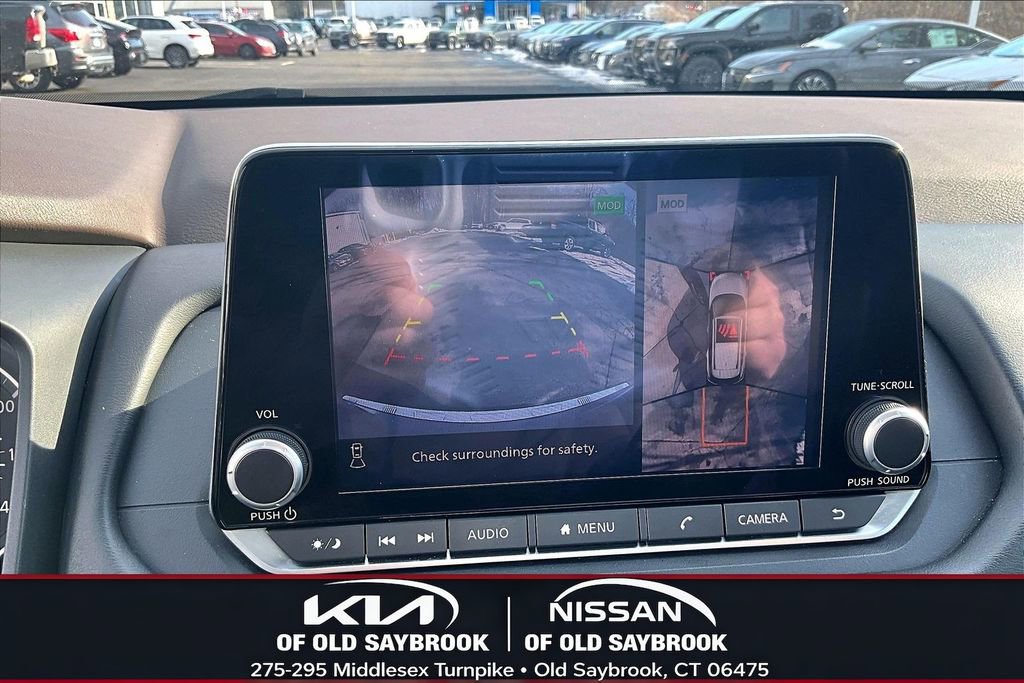 Used 2023 Nissan Rogue SL image 14