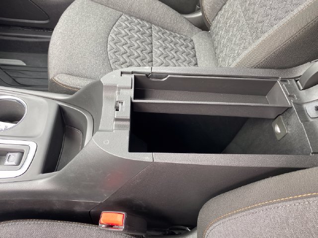 Certified 2024 Chevrolet Equinox LT w/ LPO, Floor Liner Package FWD image 14
