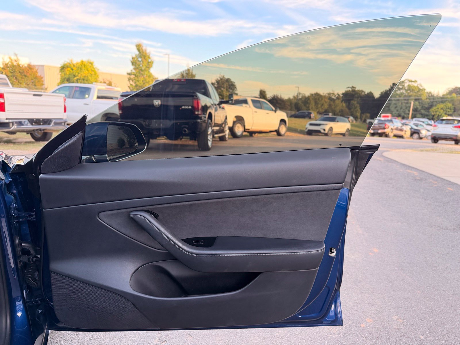 Used 2020 Tesla Model 3 Standard Range Plus RWD image 26