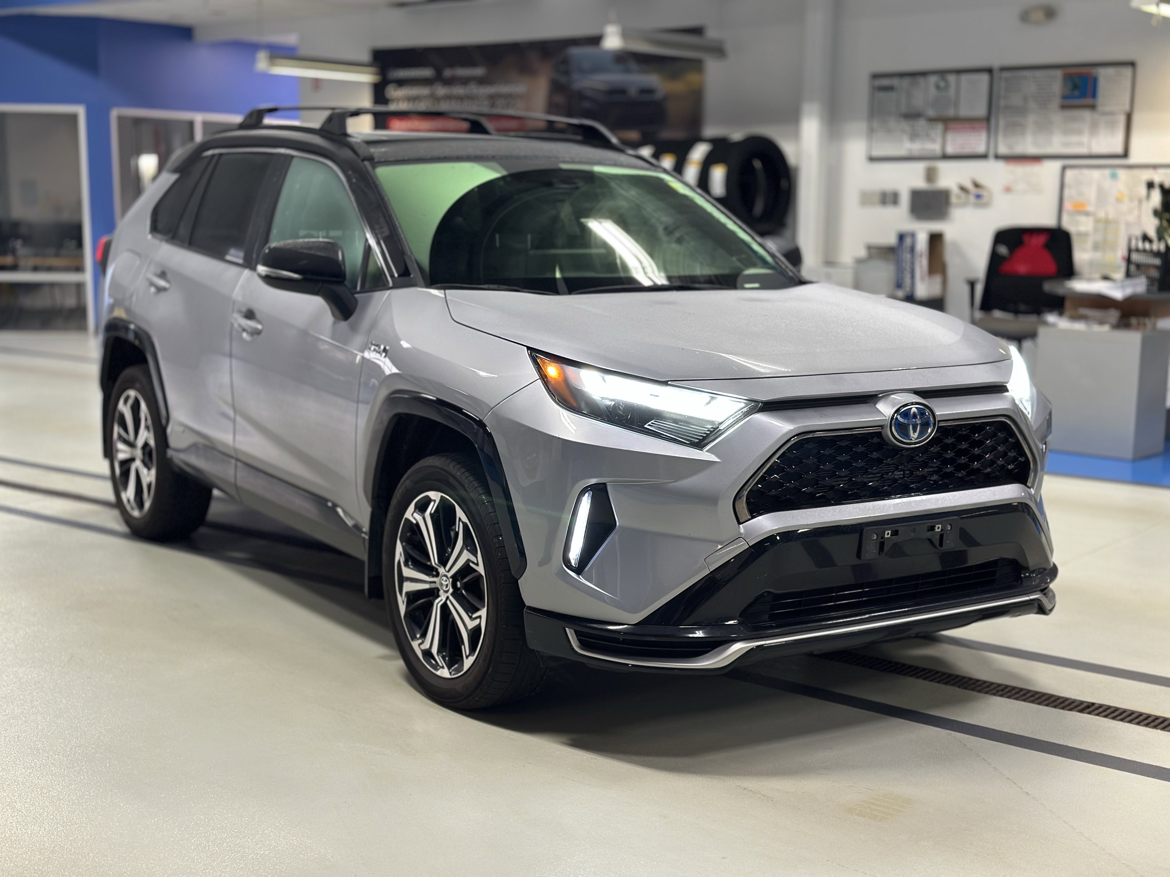 Used 2023 Toyota RAV4 XSE image 6