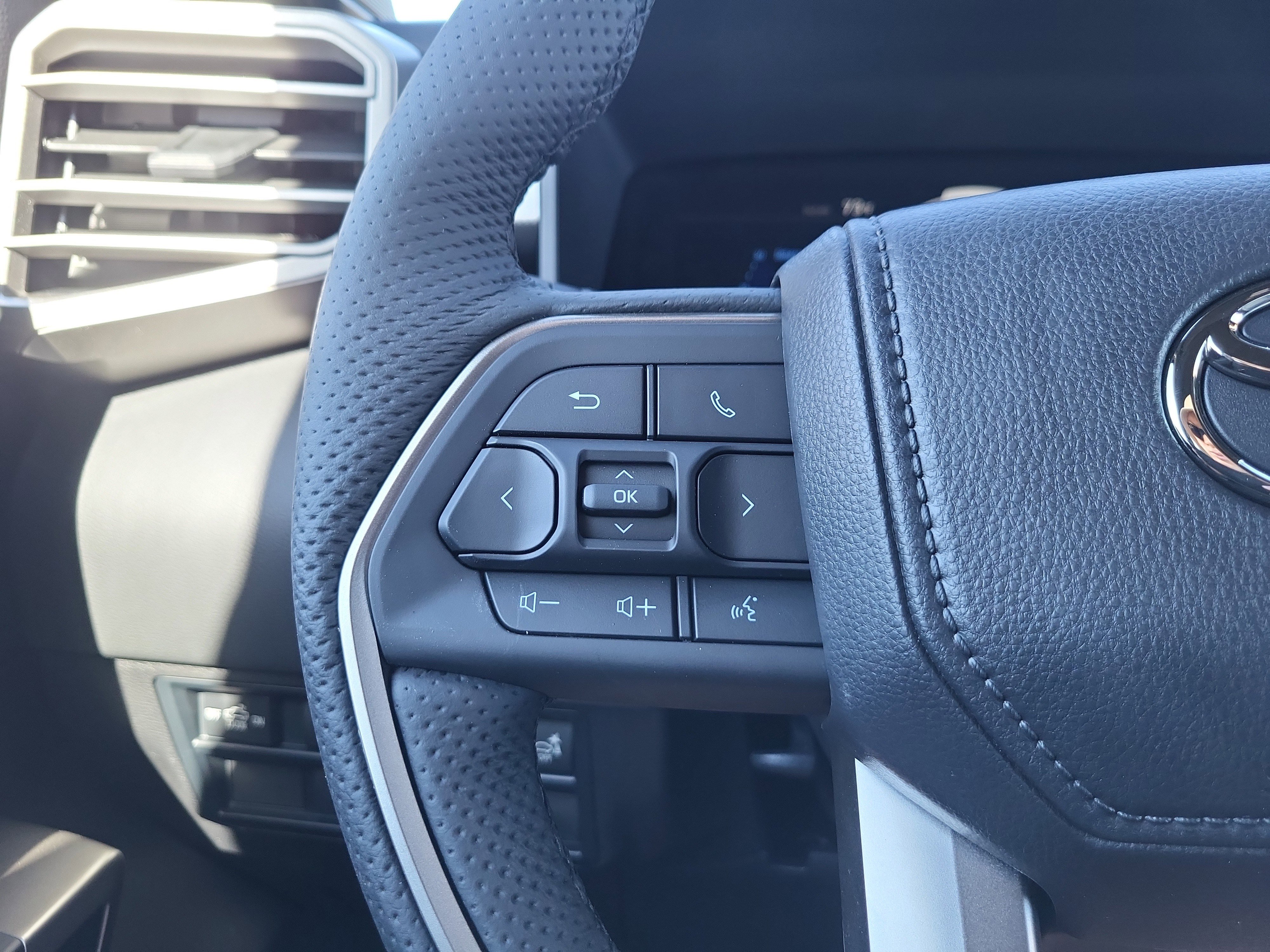 New 2026 Toyota Tundra Limited w/ TRD Off-Road Package image 17