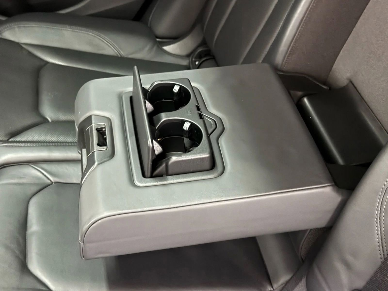 Used 2019 Audi Q8 Prestige w/ Luxury Package AWD/4WD image 15