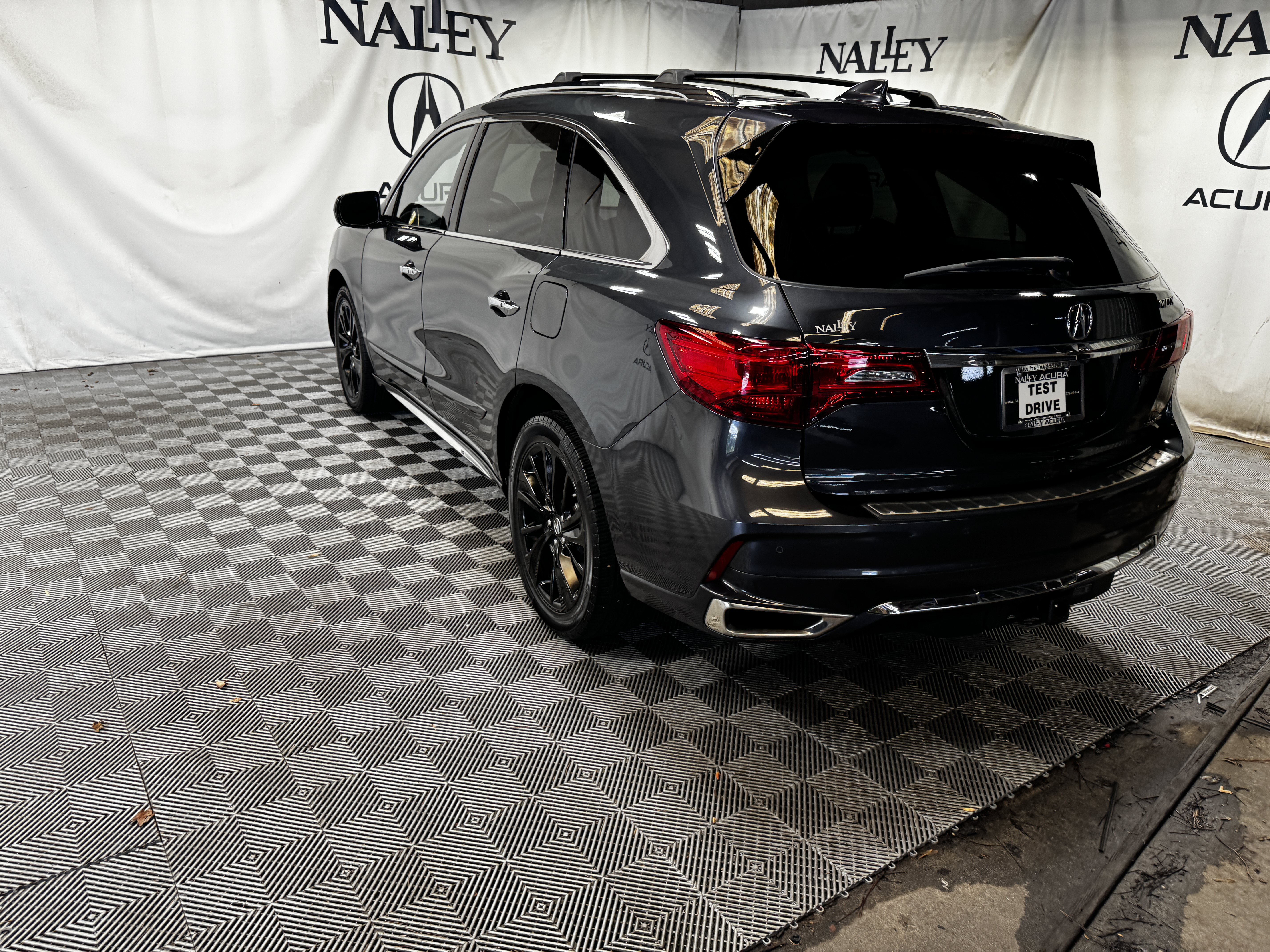 Used 2020 Acura MDX w/ Advance Package AWD/4WD image 3