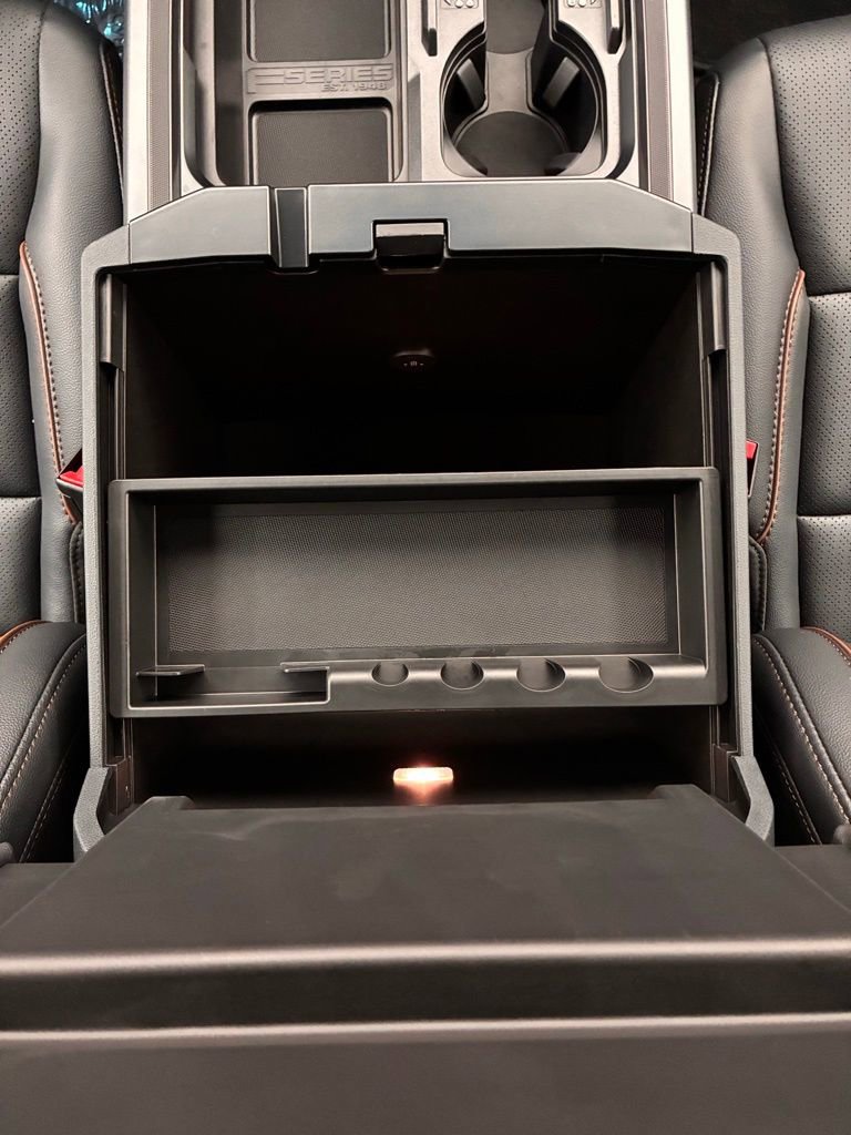 New 2026 Ford F250 Lariat w/ Black Appearance Package image 24