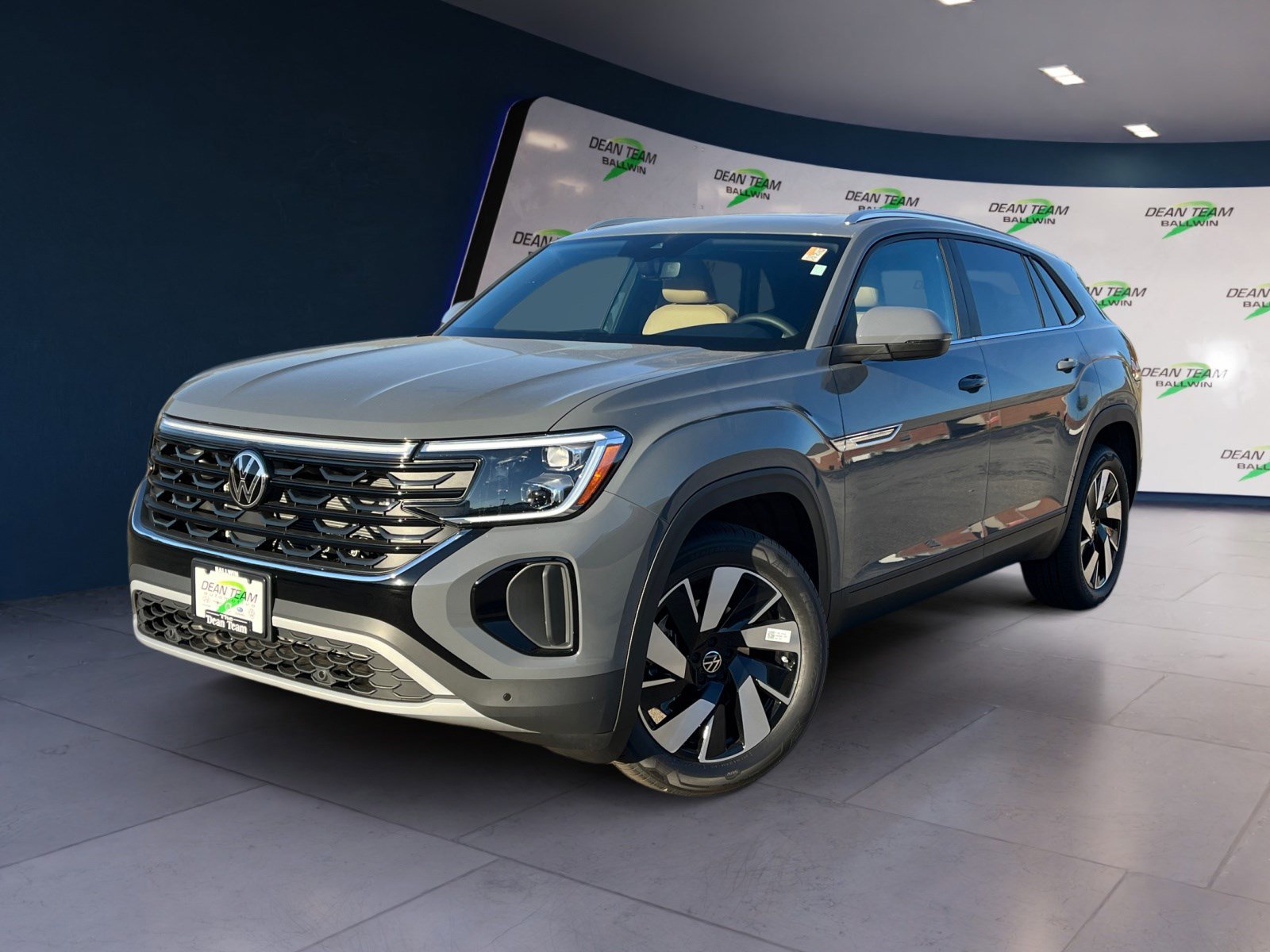 New 2026 Volkswagen Atlas Cross Sport SE image 3