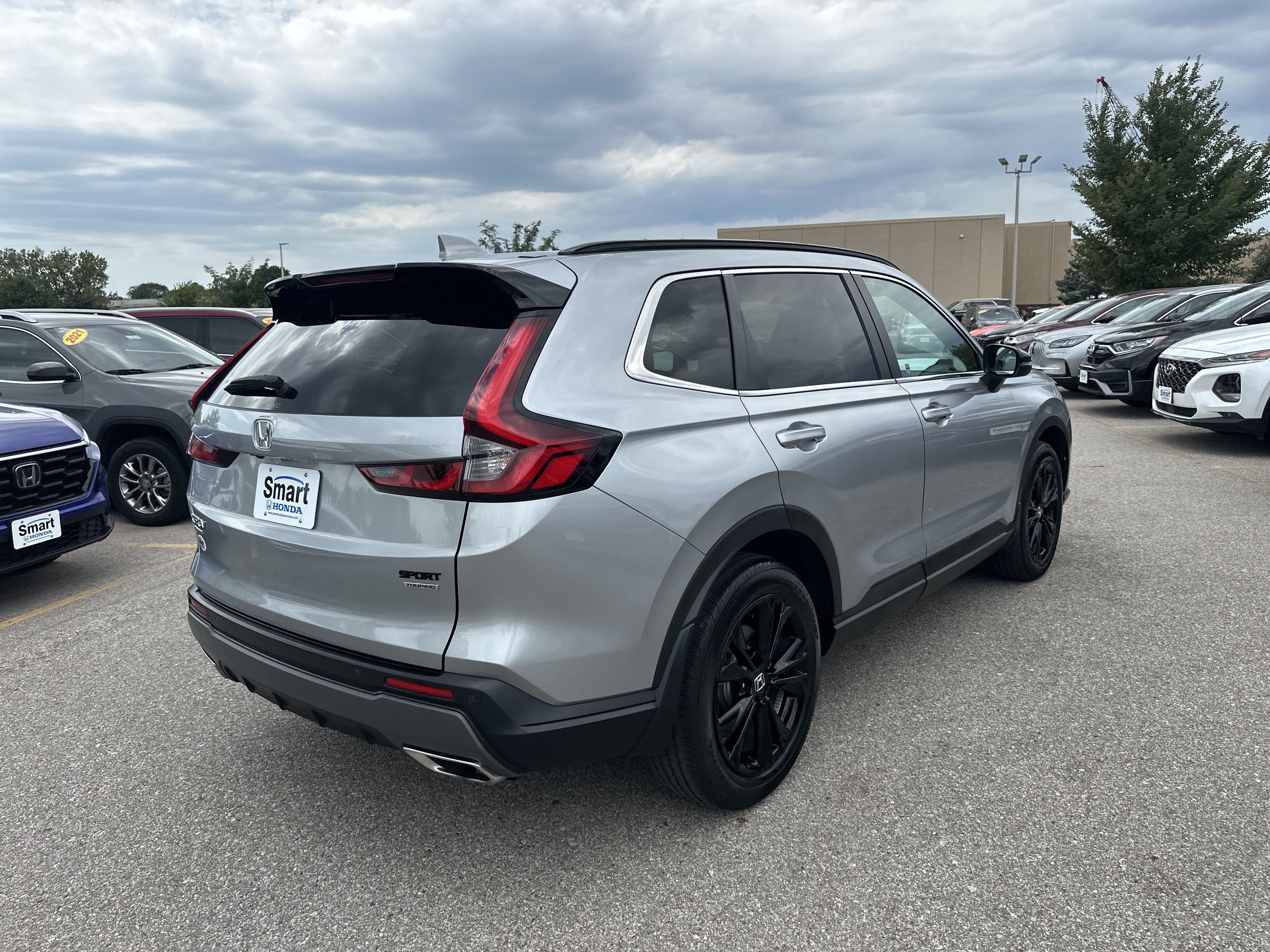 Certified 2025 Honda CR-V Sport Touring image 3