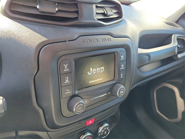 Used 2017 Jeep Renegade Latitude image 18