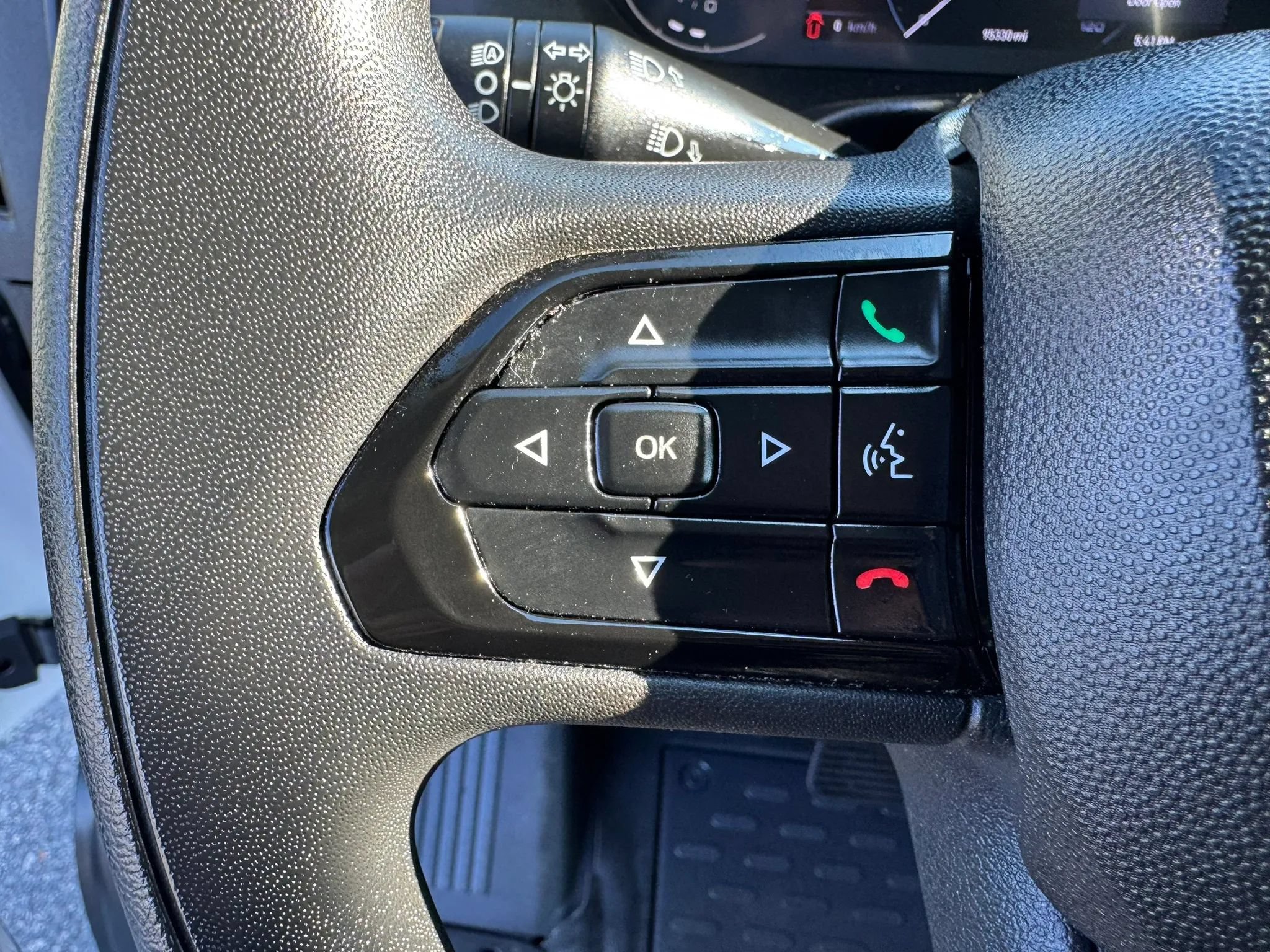 Used 2022 RAM ProMaster 2500 w/ Premium Convenience Group FWD image 14
