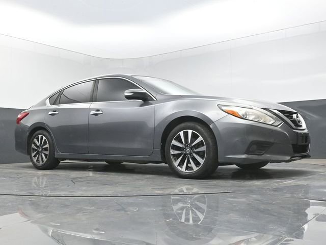 Used 2017 Nissan Altima 2.5 SL FWD image 42