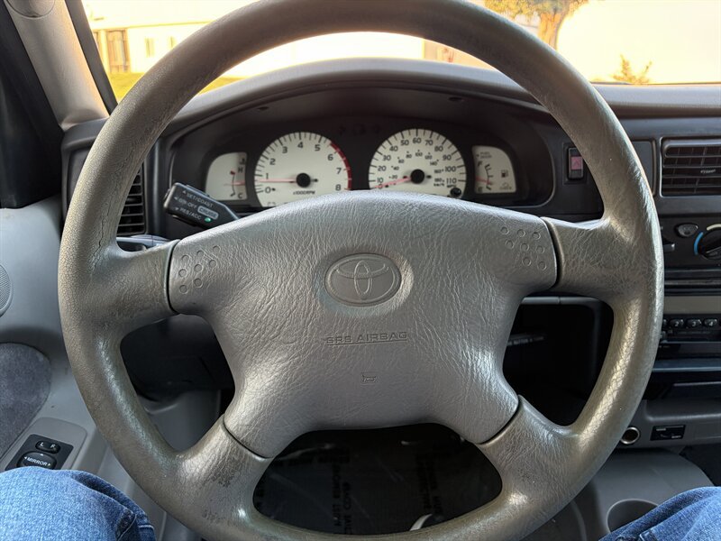 Used 2002 Toyota Tacoma PreRunner RWD image 15