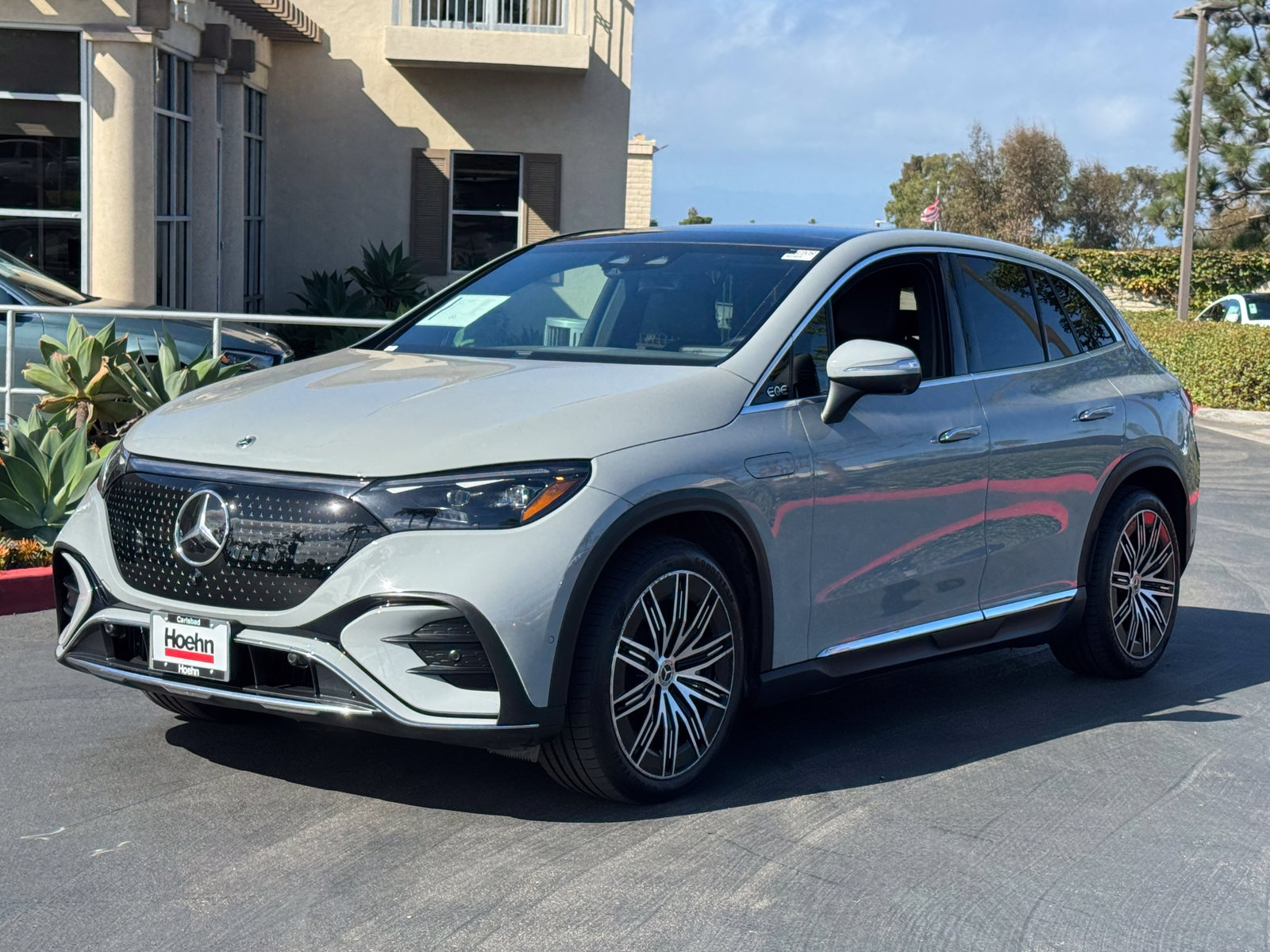 Used 2023 Mercedes-Benz EQE 350+ 4MATIC SUV image 4