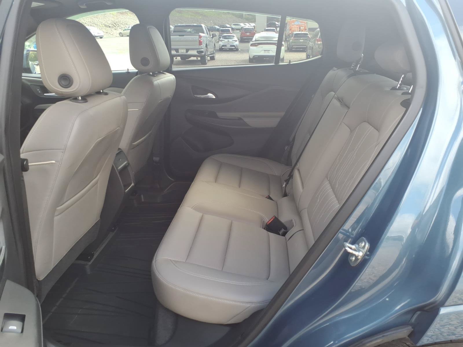 Used 2025 Buick Envista Avenir FWD image 16